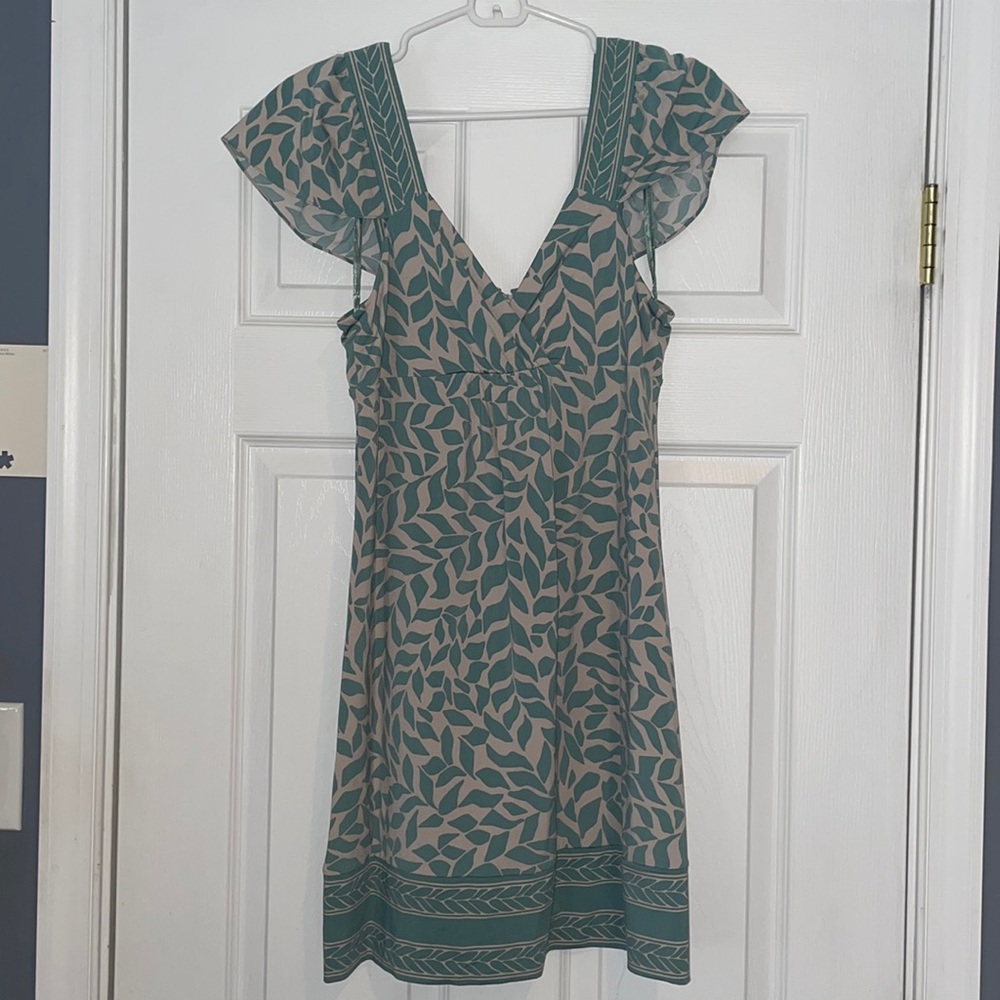 Bcbg flutter sleeve, cinch back dress. Cream & periwinkle blue.